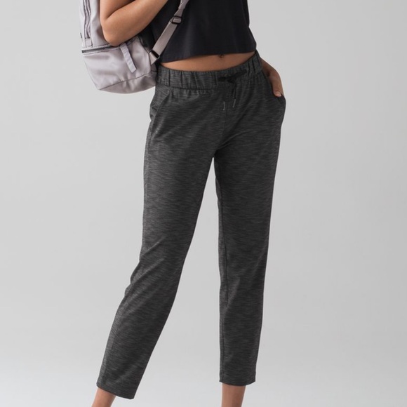 lululemon athletica Pants - $98 Lululemon On The Fly Pant (28")
Heathered Black